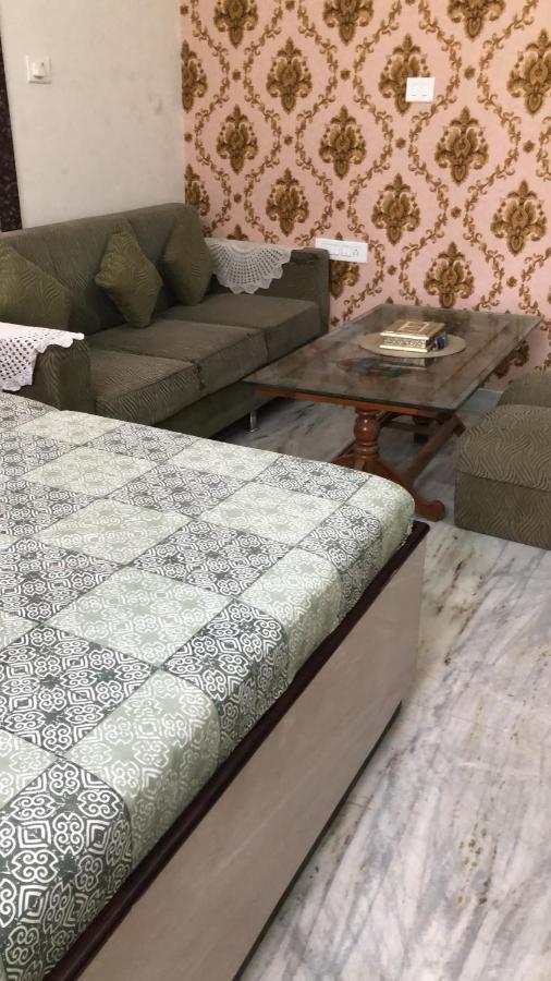Ramaya Home Stay Варанасі Екстер'єр фото