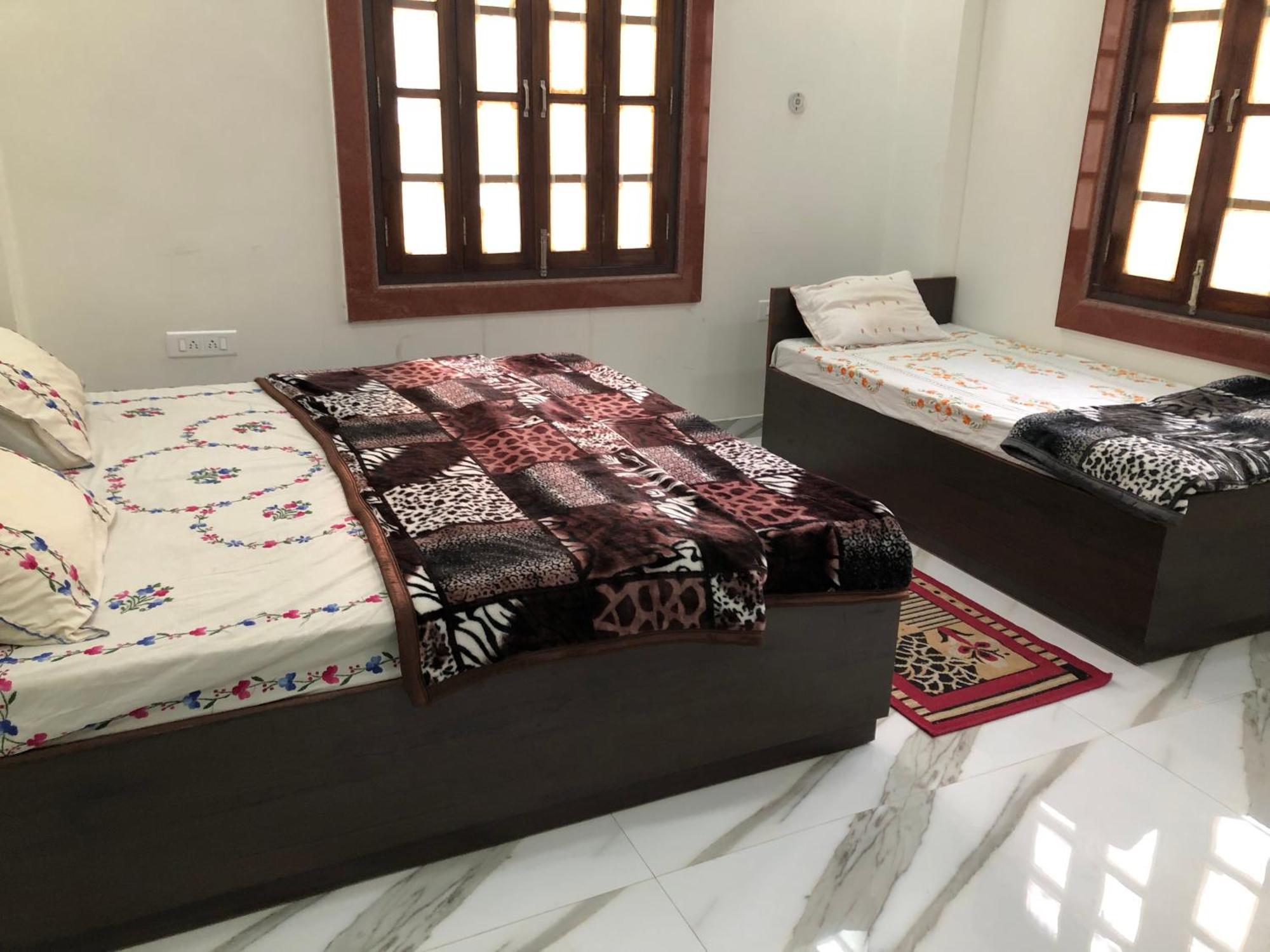 Ramaya Home Stay Варанасі Екстер'єр фото