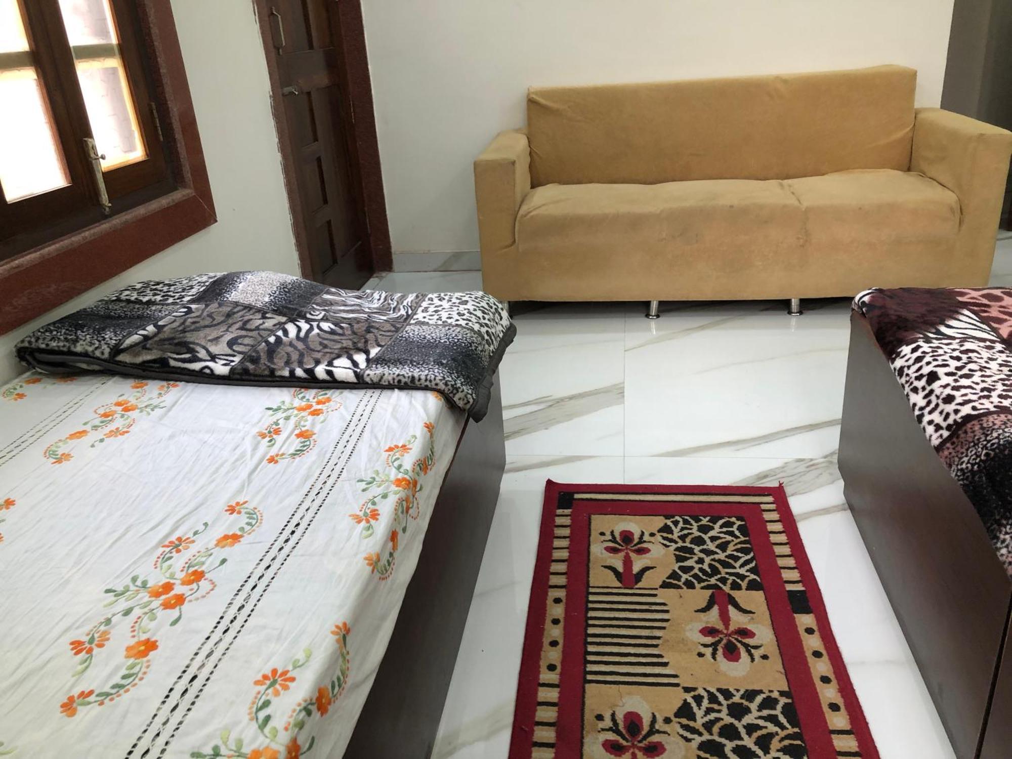 Ramaya Home Stay Варанасі Екстер'єр фото
